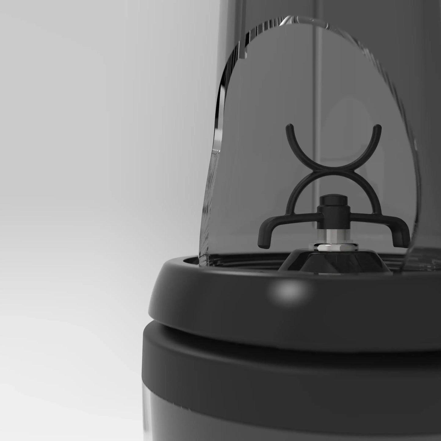 nutrition-and-protein-blender-p5 xblade_cutaway.1660.jpg